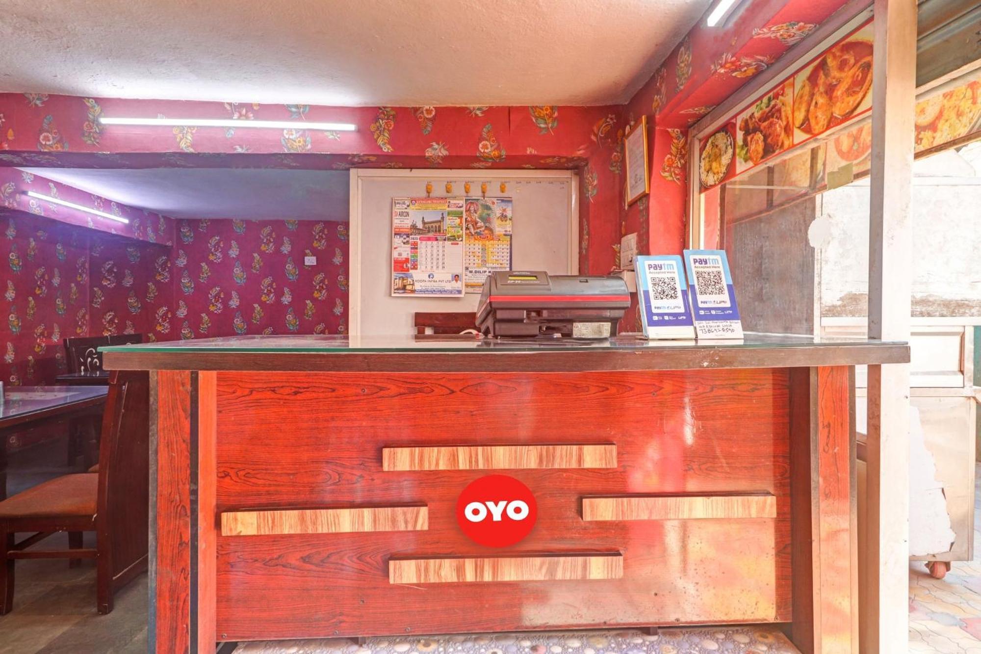 Hotel Oyo Flagship 81051 Sri Sai Manikanta Hyderabad Esterno foto